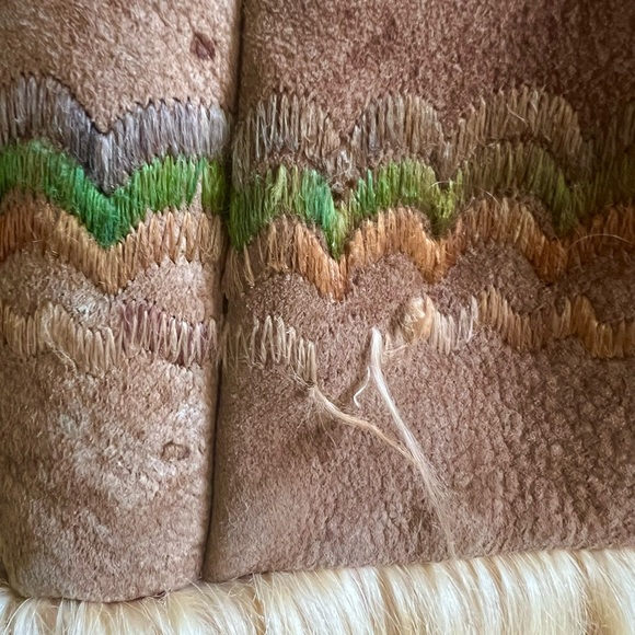 Vintage Tan Teddy Jacket with Embroidery Accents - Picture 3 of 9